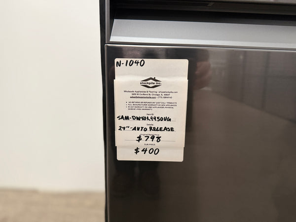 New: Scratch & Dent - Samsung DW80R9950UG 24 in. Top Control Tall Tub Dishwasher in Fingerprint Resistant Black Stainless Steel with AutoRelease, 3rd Rack, 39 dBA /N-1039