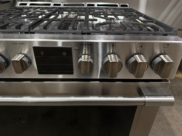 Frigidaire Professional 30 in. 6 Burner Slide-In Gas Range in Stainless Steel with Air Fry and Total Convection - H Certified Refurbished